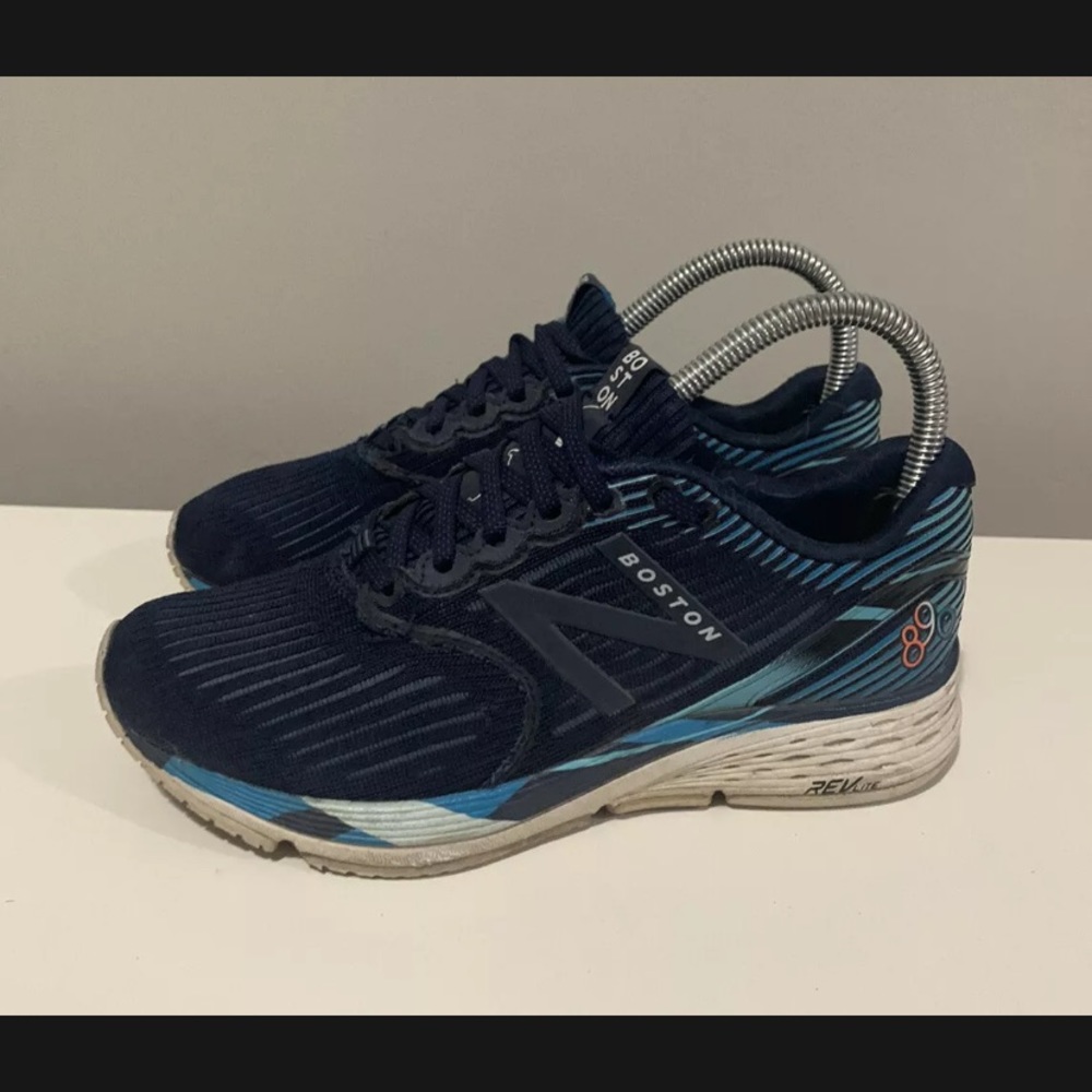 New Balance 890v6 Running Shoes